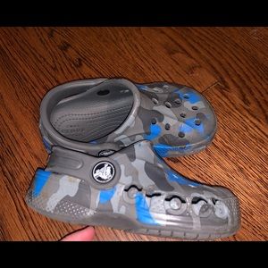 Cool blue grey army crocs toddler boy